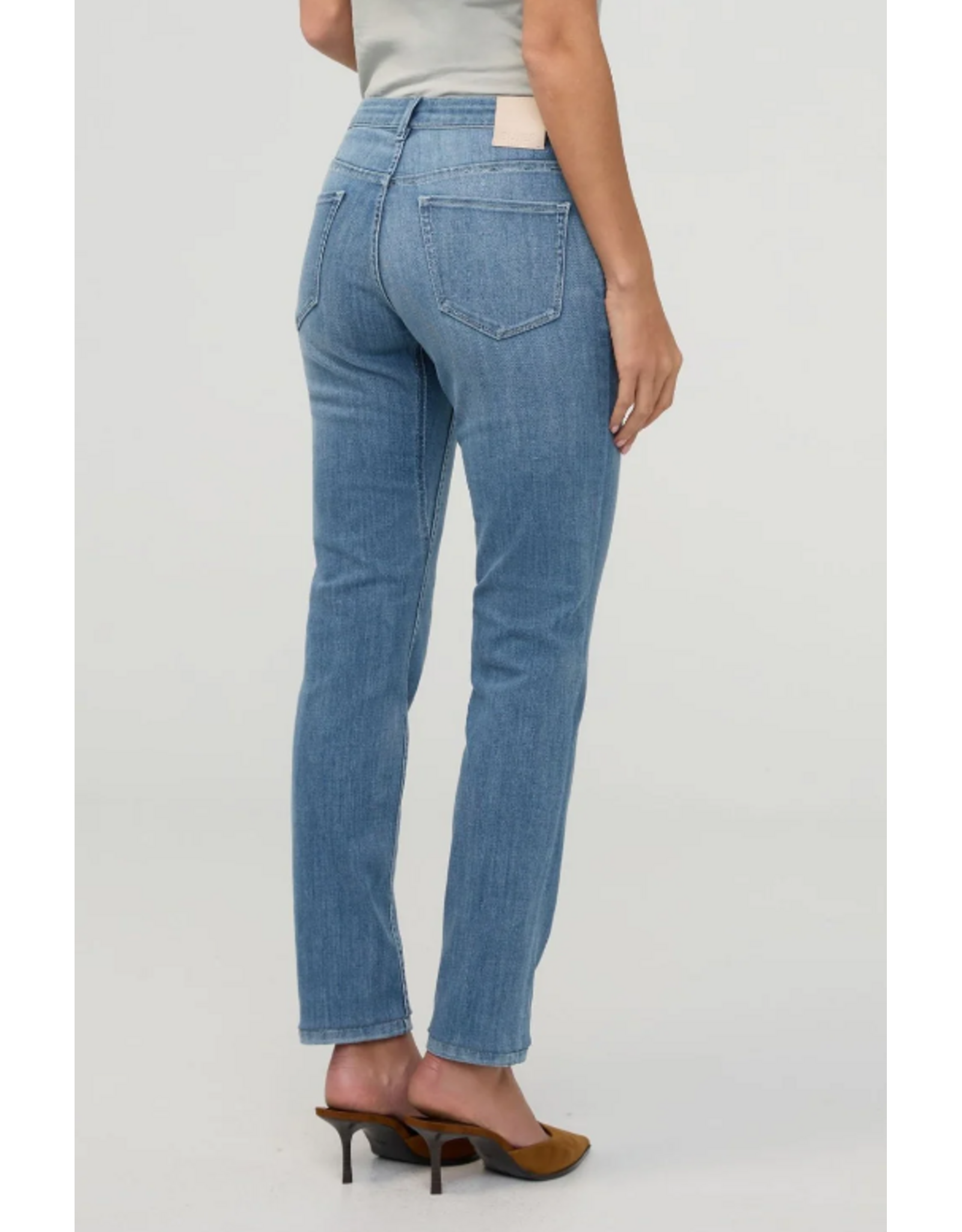 DUER WFLR5281 Performance Denim Girlfriend Jean