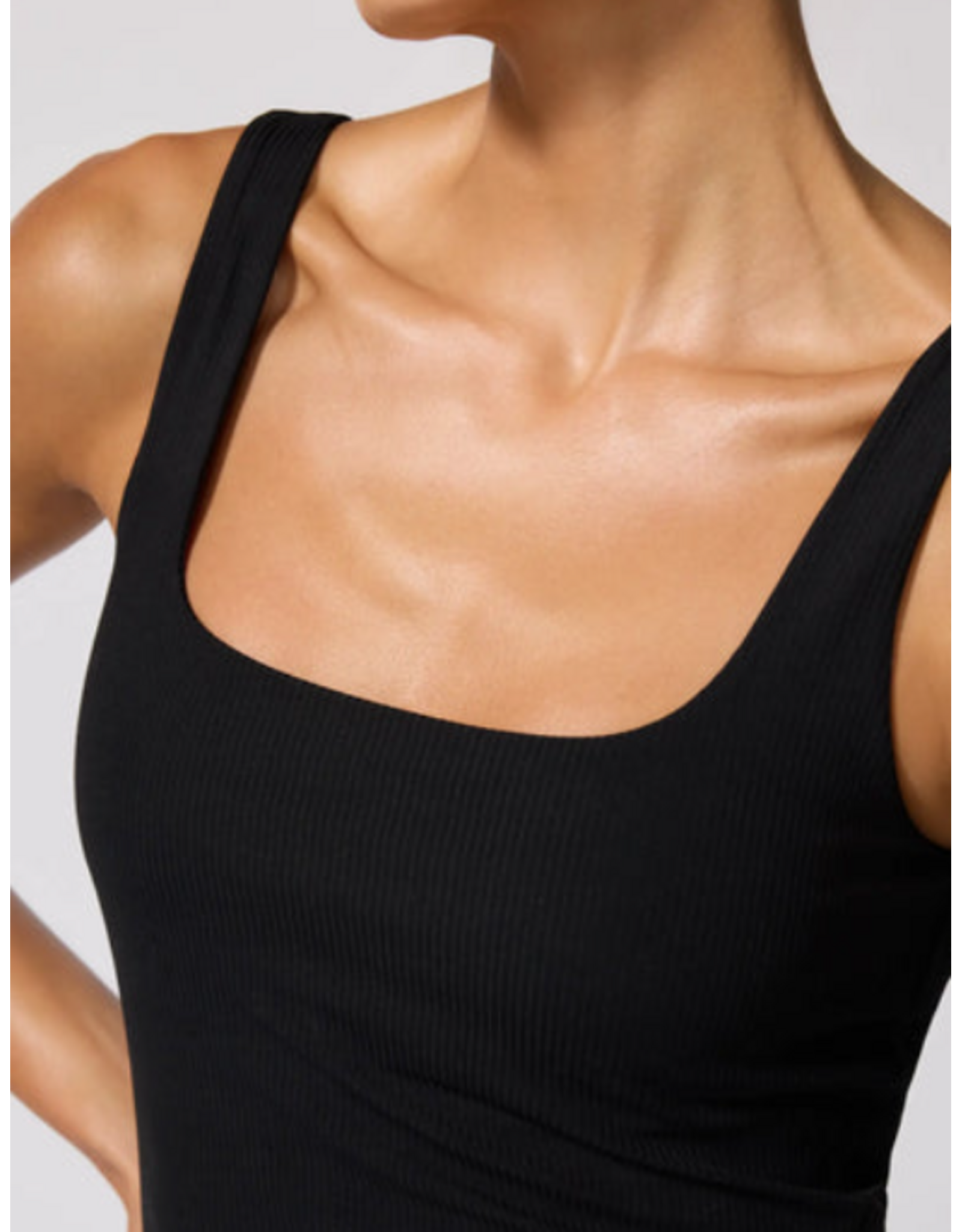 MPG 11A1161 RIBBED CROP CAMISOLE