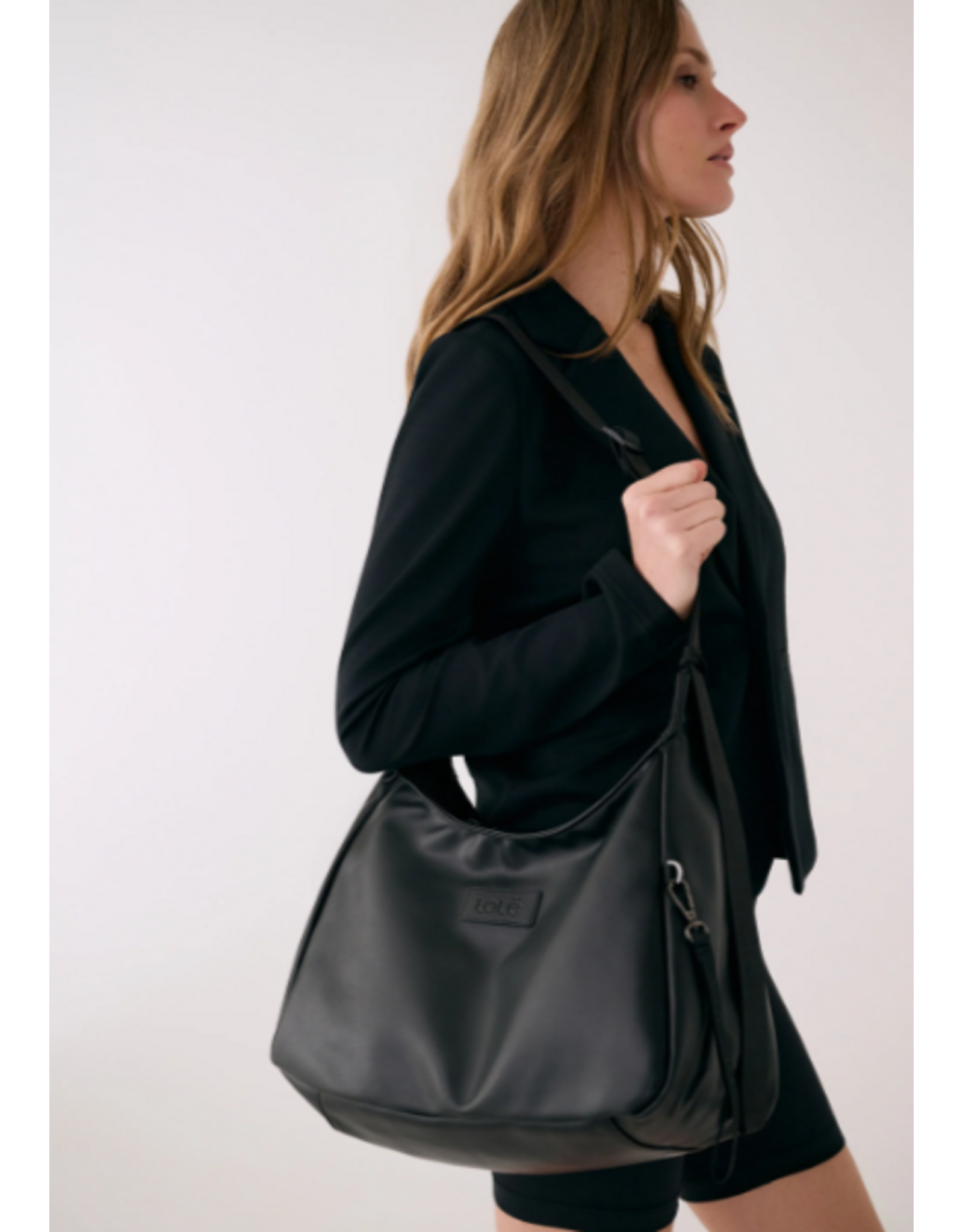 LOLË LAW0959 SNOWDON CROSSBODY