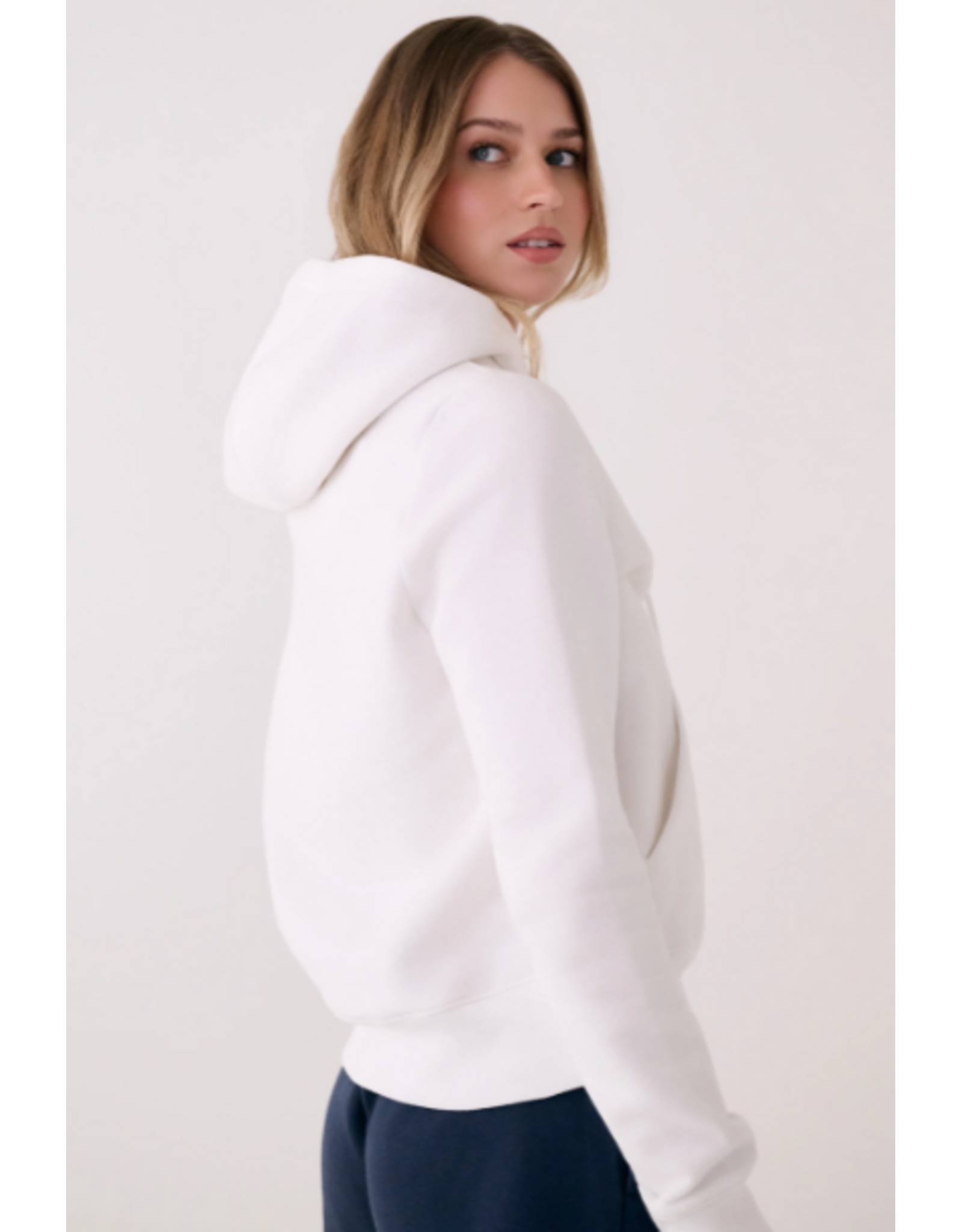 LOLË LSW4712 ICON PULLOVER CAPUCHON