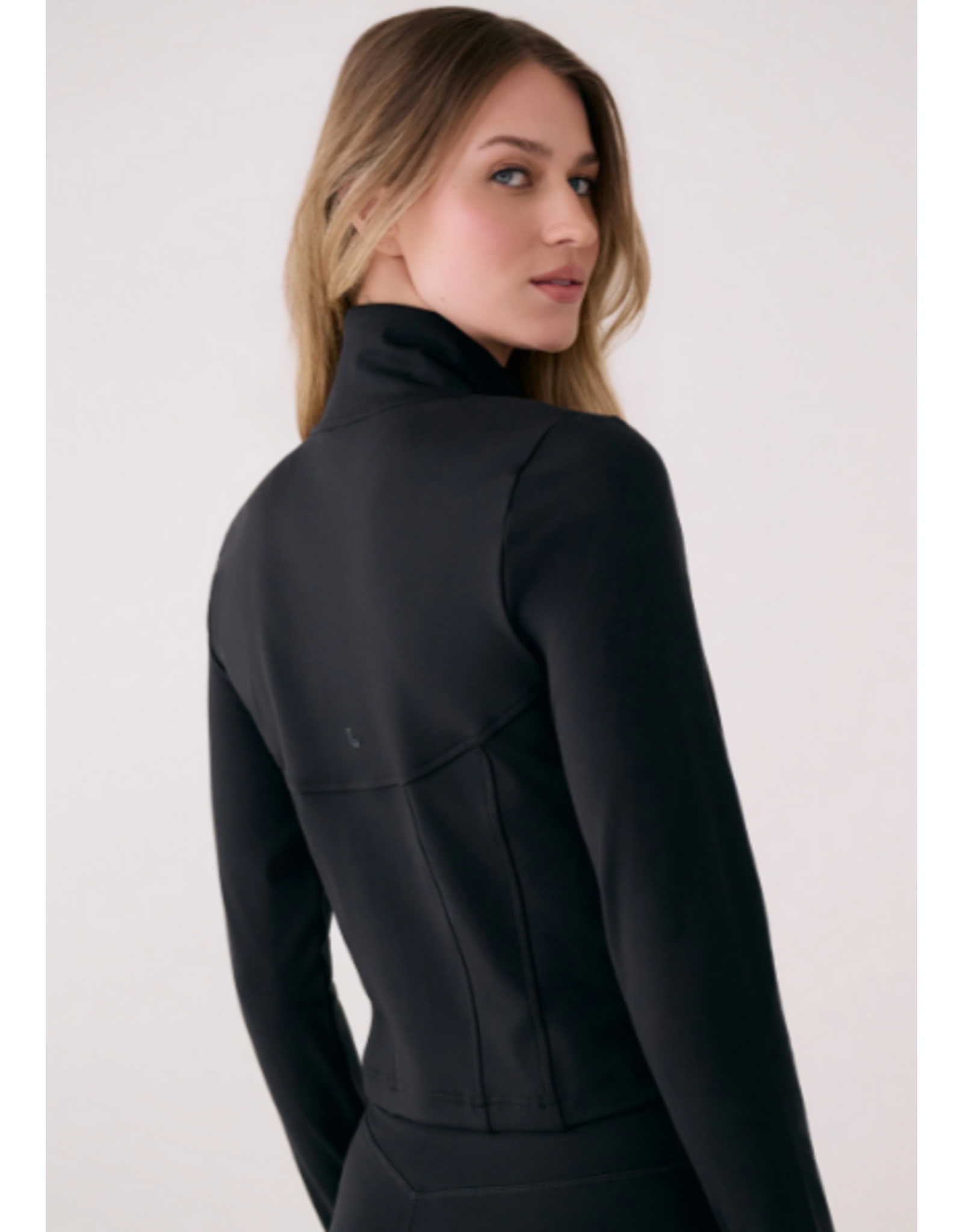 LOLË LSW4729 SERENE CROPPED VESTE