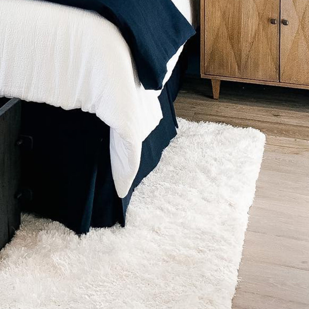 THE PERFECT SHAG 6' X 9' WHITE