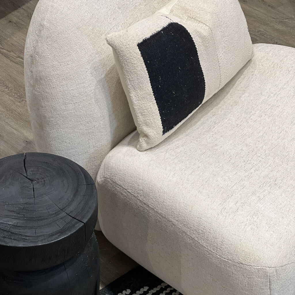 SAVINA ACCENT TABLE - SHORT BLACK