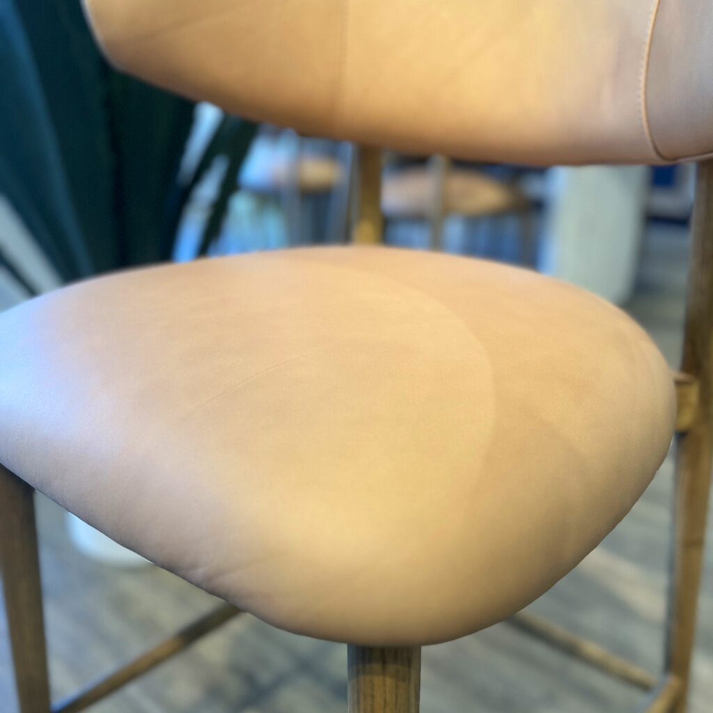 BARCELONA COUNTER STOOL LEATHER TAN