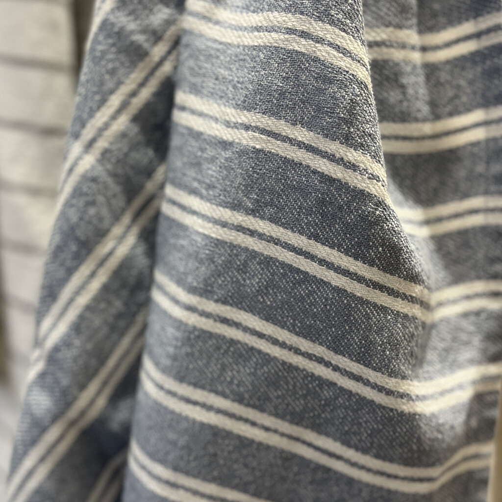 FORTE ITALIAN LINEN BATH TOWEL ICE BLUE DBL STRIPED IVORY