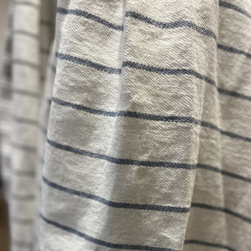 FORTE ITALIAN LINEN BATH TOWEL IVORY STRIPED ICE BLUE