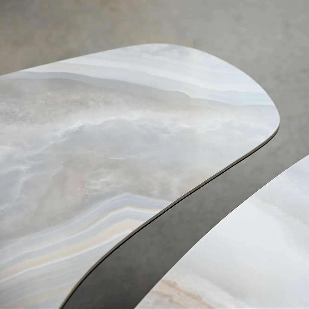 VALANCE COFFEE TABLE CERAMIC ONYX 68"