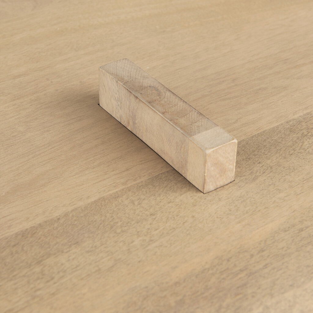 ARRIVAL COFFEE TABLE