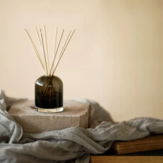 REED DIFFUSER KIT - WOOD HOUSE By Linnea