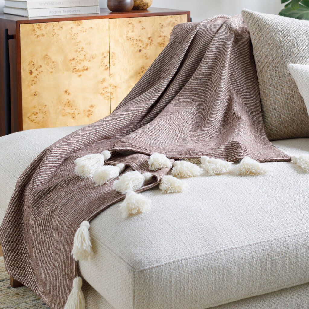 KAPRISAN THROW 4'X5' TREE BARK BROWN AND NATURAL