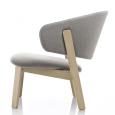 WOLFGANG LOUNGE CHAIR OAK WOOD + UPHOLSTERY