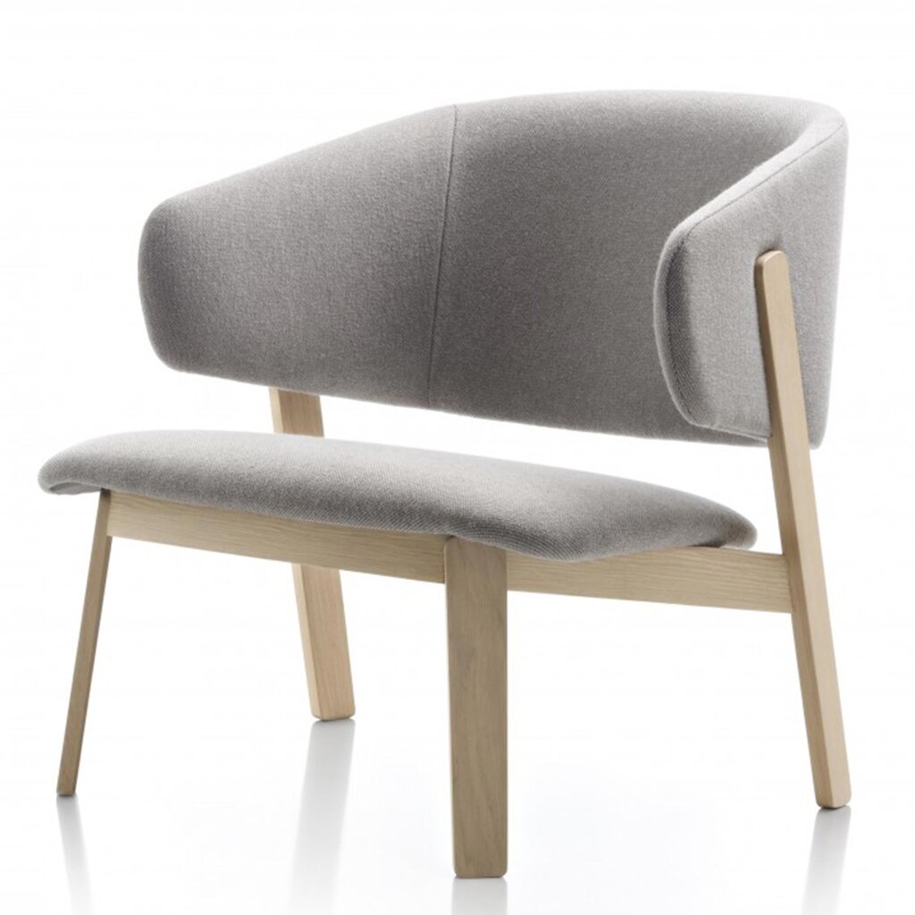 WOLFGANG LOUNGE CHAIR OAK WOOD + UPHOLSTERY