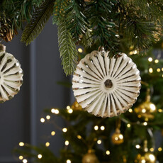 FLUTED ORNAMENT WHITE