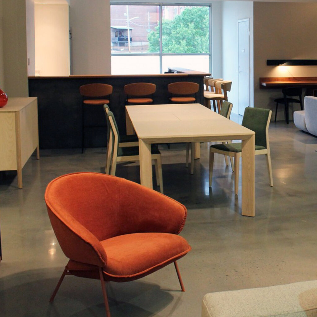 FINLEY ASHWOOD TABLE 92" By HUPPE