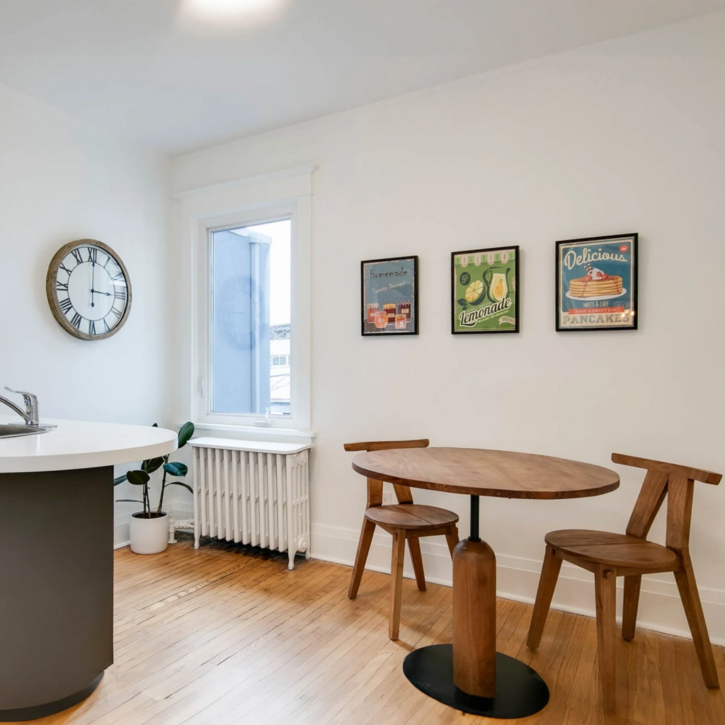 MARLON DINING TABLE ROUND 35"