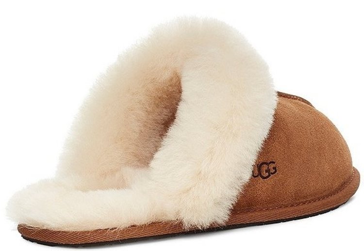 UGG UGG Women's Scuffette II Chestnut Slipper