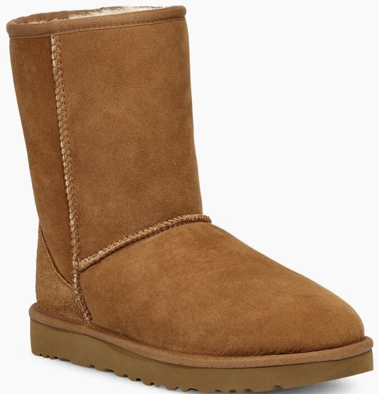 UGG UGG Women's Classic Short II Chestnut Boot