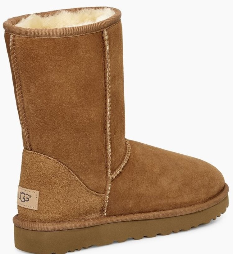 UGG UGG Women's Classic Short II Chestnut Boot