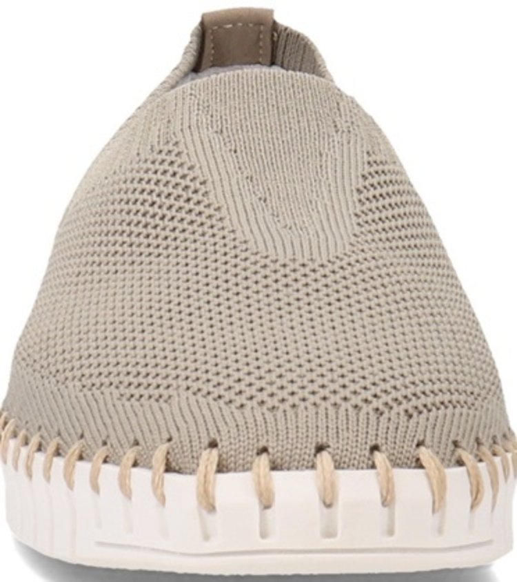 Eric Michael Eric Michael Women’s Lucy Beige Slip On