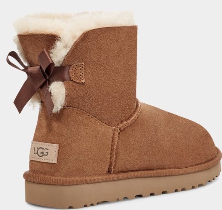 UGG UGG Women’s Mini Bailey Bow Chestnut