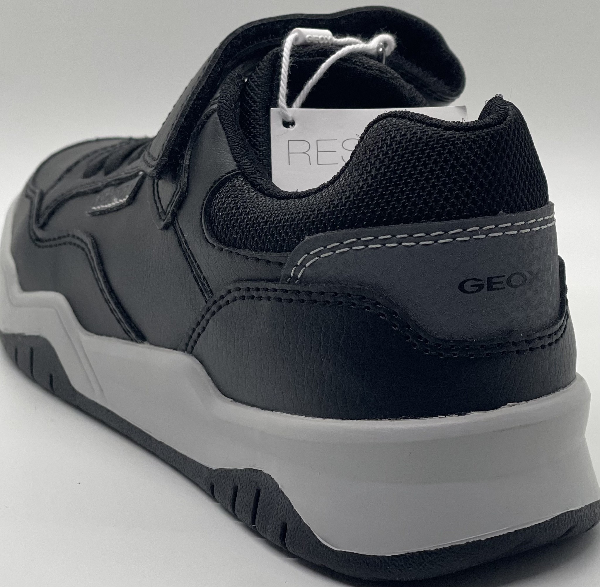 caravana Elegibilidad a tiempo Geox Boy's J Perth Boy Black - Continental Shoes