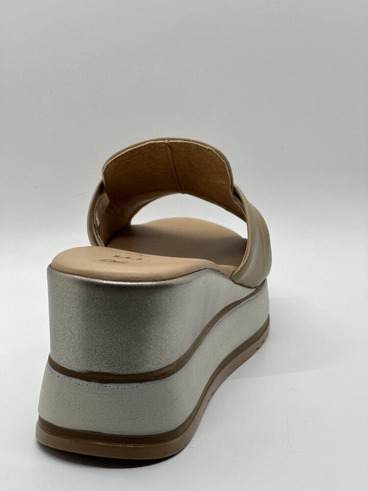 Repo Repo Women’s 21108 Beige Platform Slide