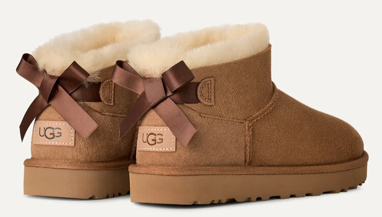 UGG UGG Women’s Ultra Mini Bailey Bow Chestnut