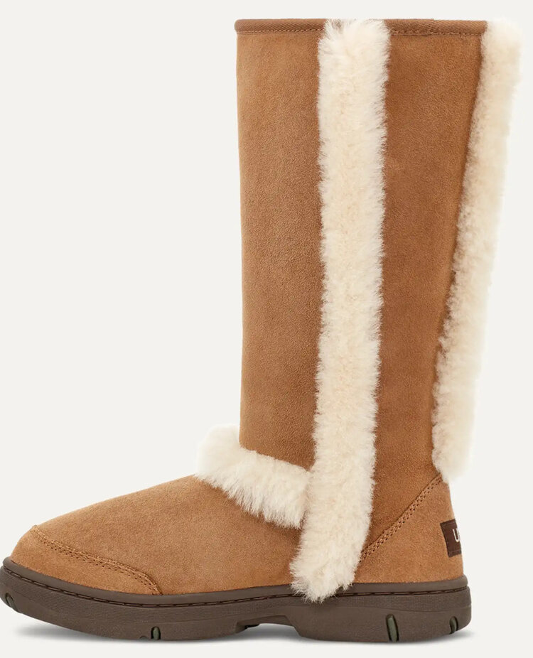 UGG UGG Women’s Sunburst Tall Chestnut