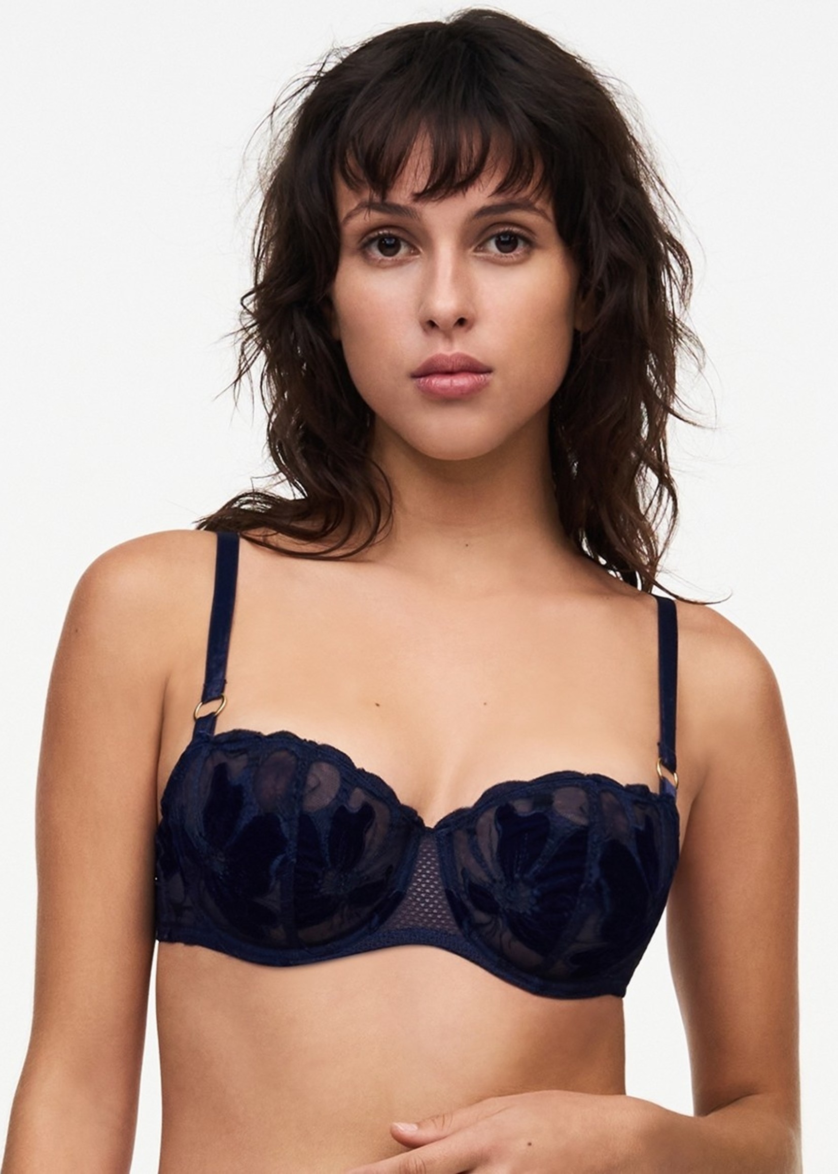 Lululemon bra size 34b $40, Women's Fashion, New Undergarments & Loungewear  on Carousell