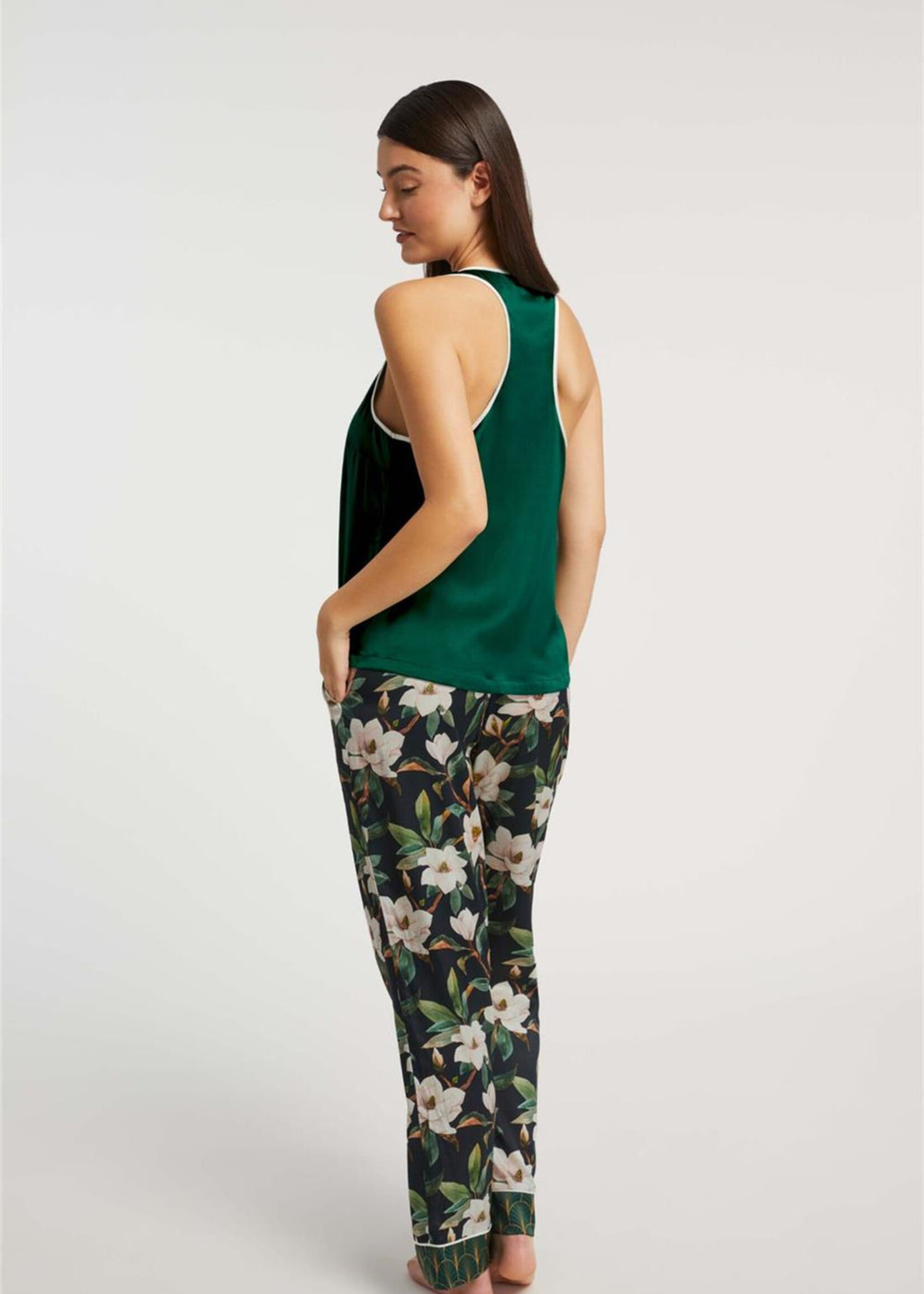 Inej Magnolia Silk Tank & Lounge Pant Set
