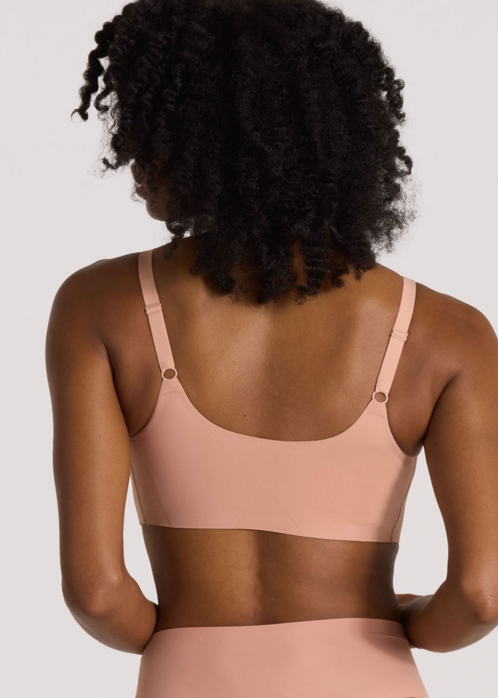 Evelyn & Bobbie The Structured Scoop Bra