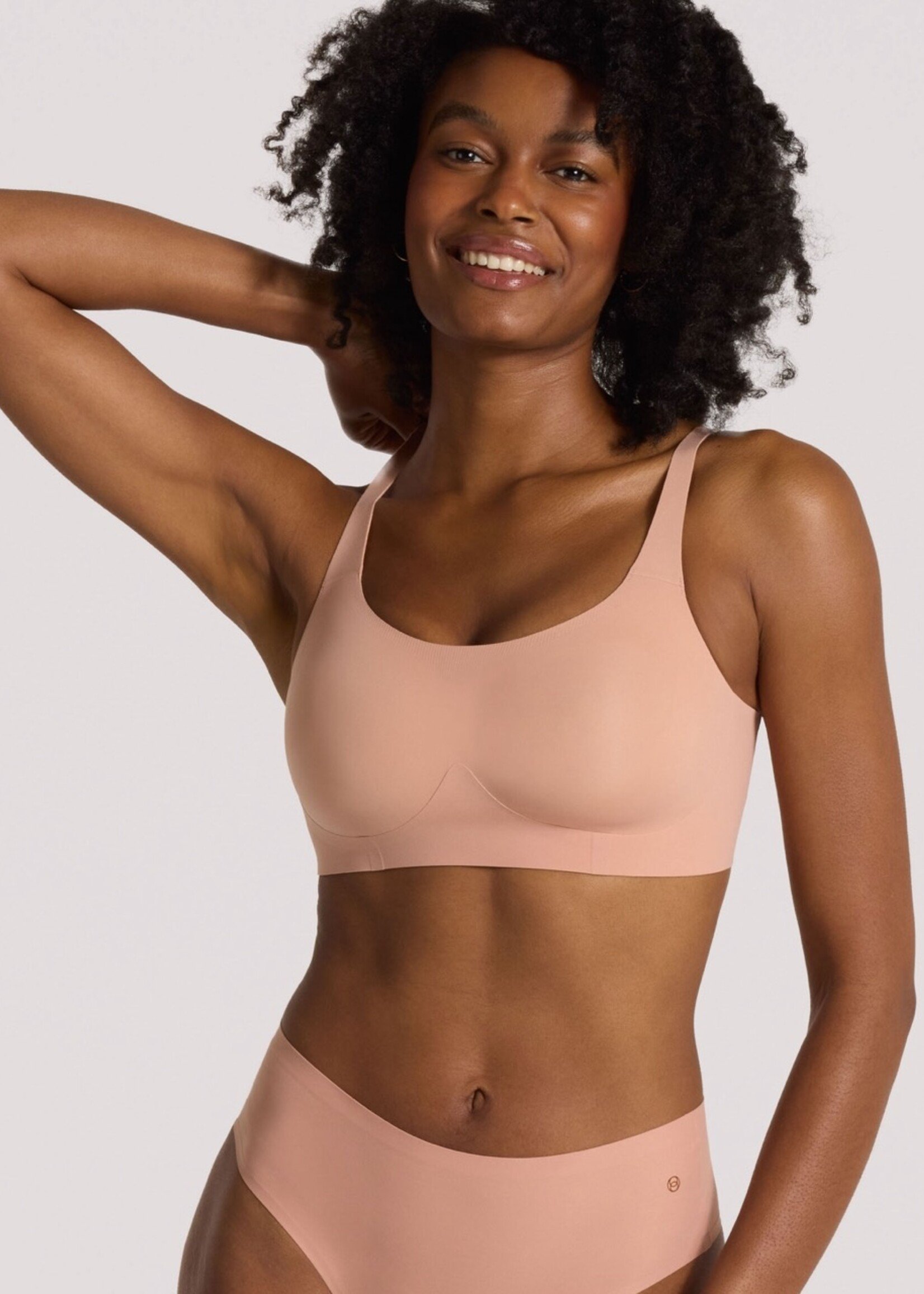 Evelyn & Bobbie The Structured Scoop Bra