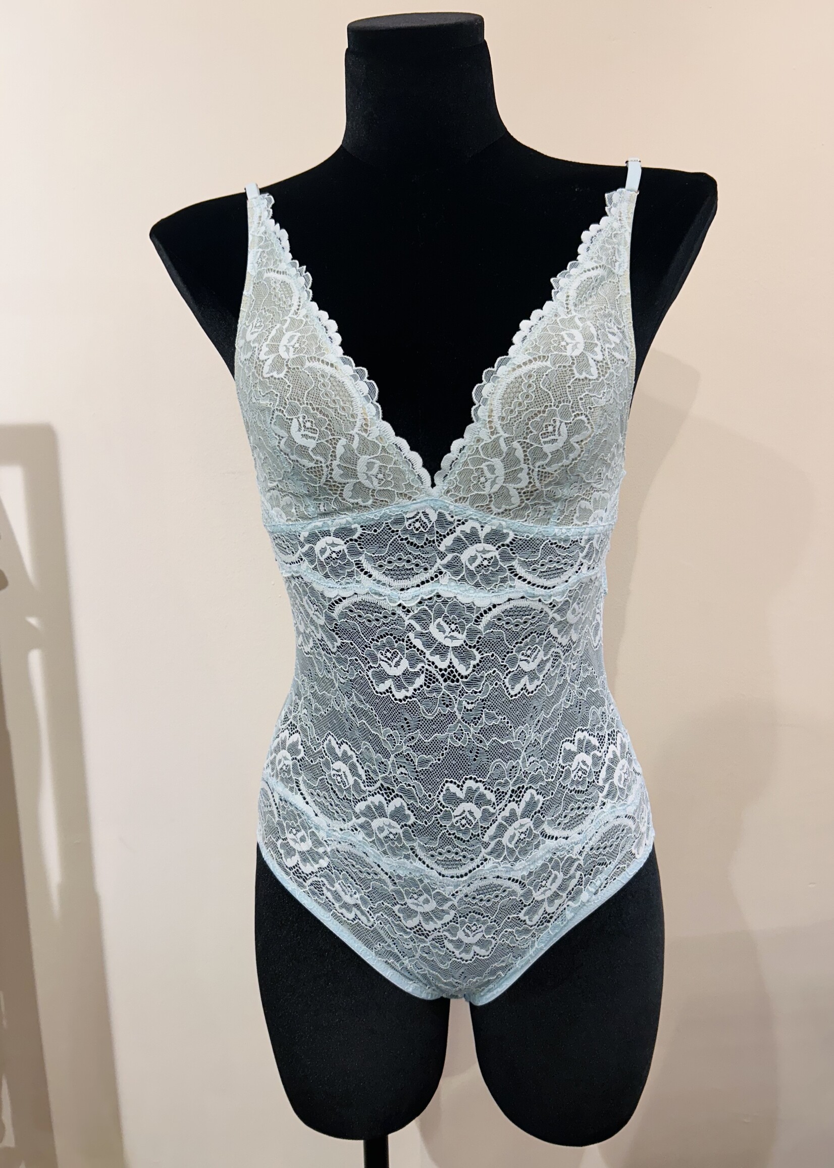Samantha Chang All Lace Classic Bodysuit