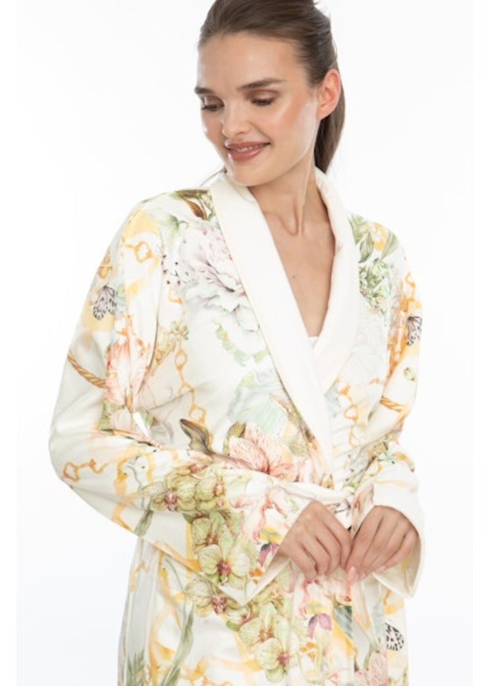 Wrap Up Wrap Up by VP Short Robe