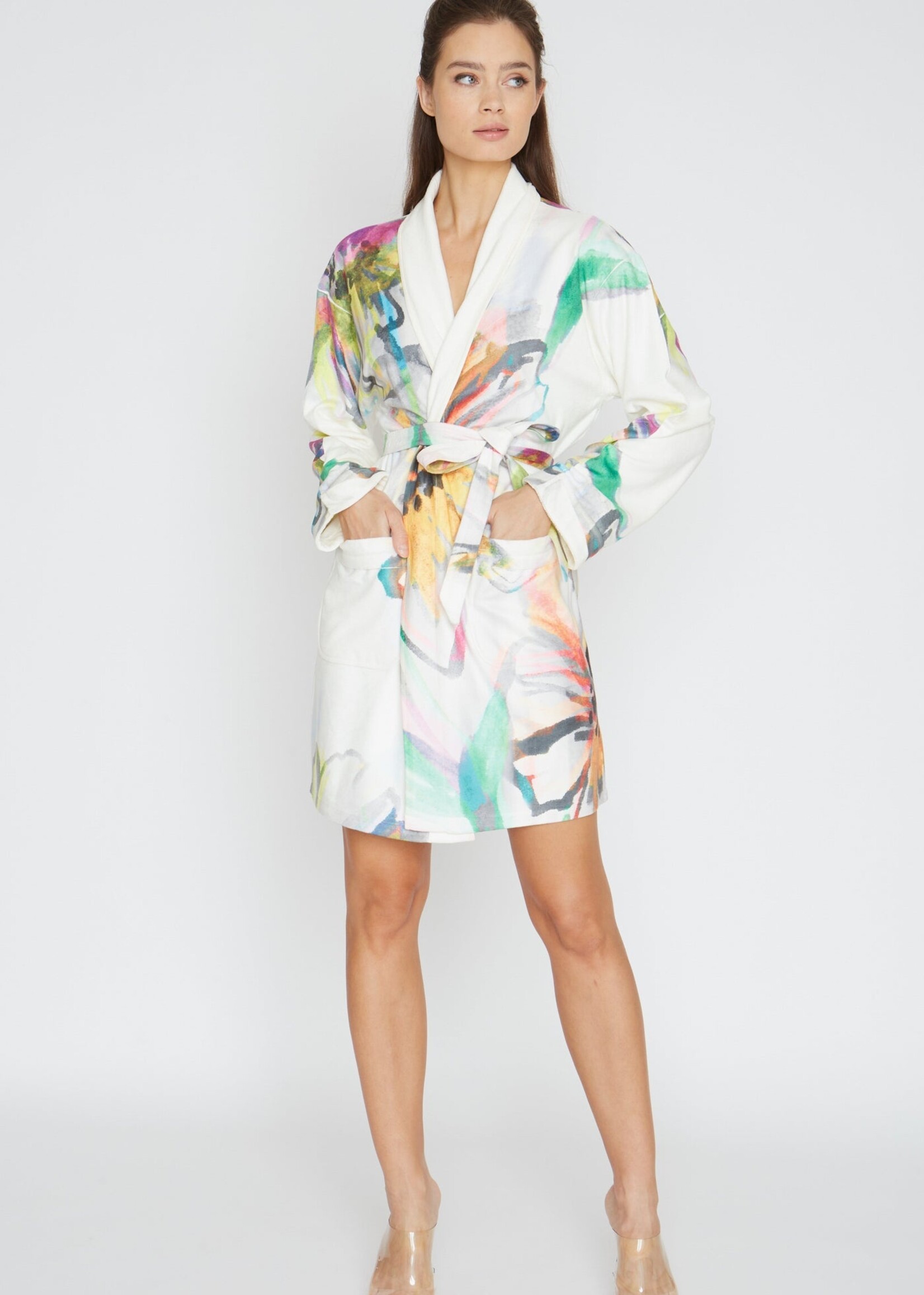 Wrap Up Wrap Up by VP Short Robe