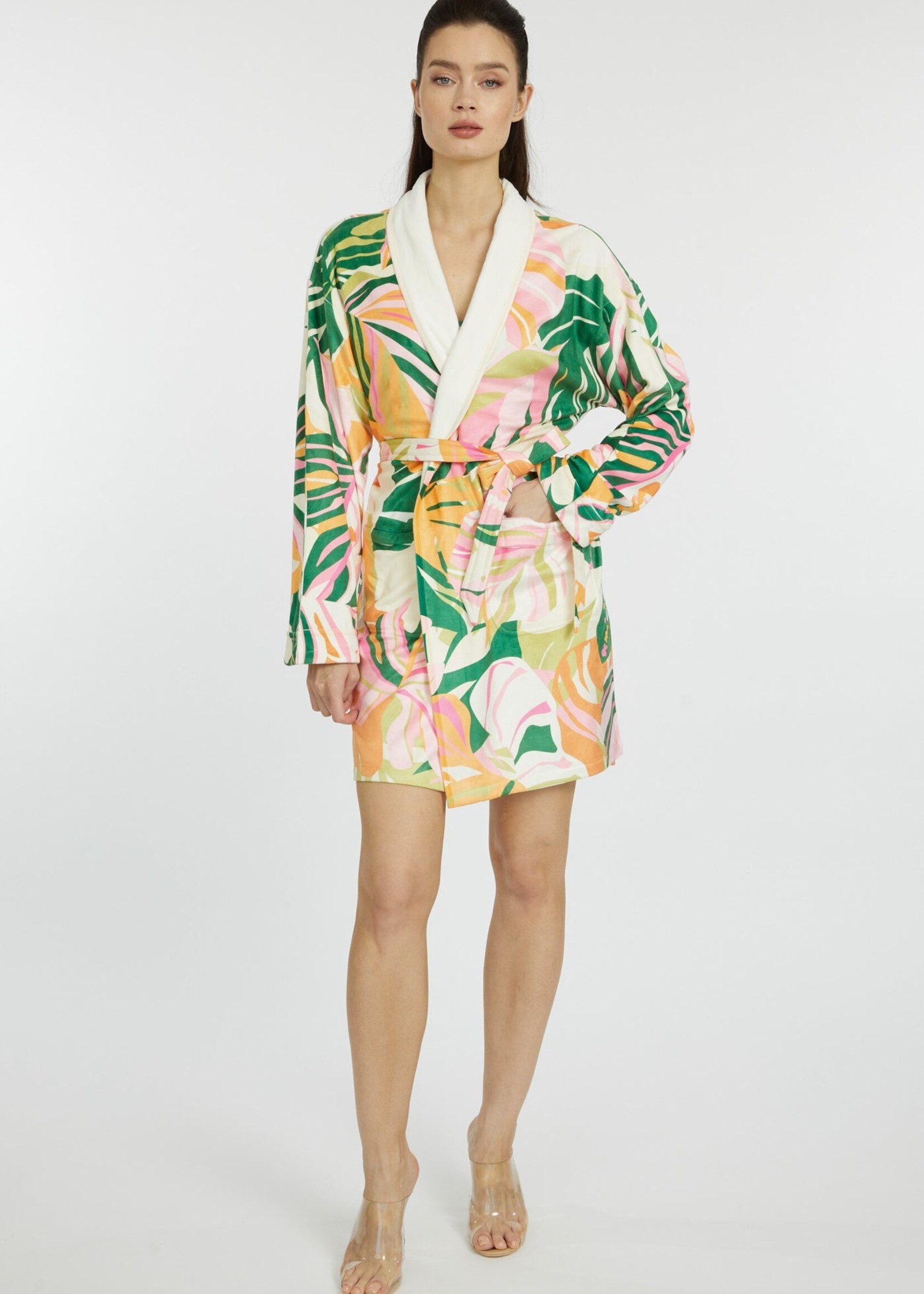 Wrap Up Wrap Up by VP Short Robe