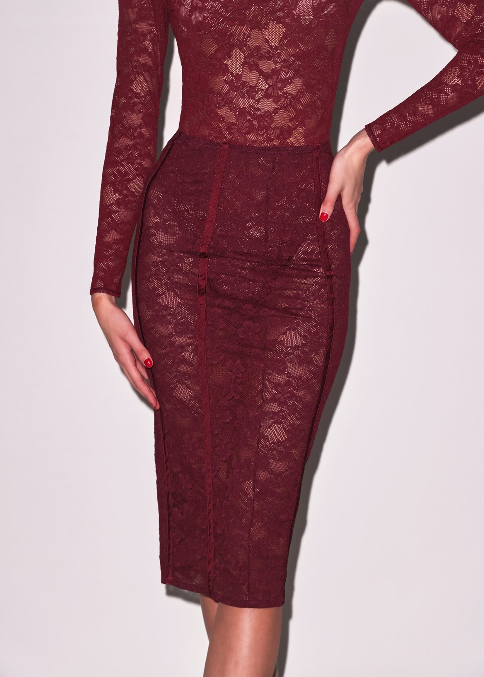 fleur du mal Le Stretch Lace Pencil Skirt