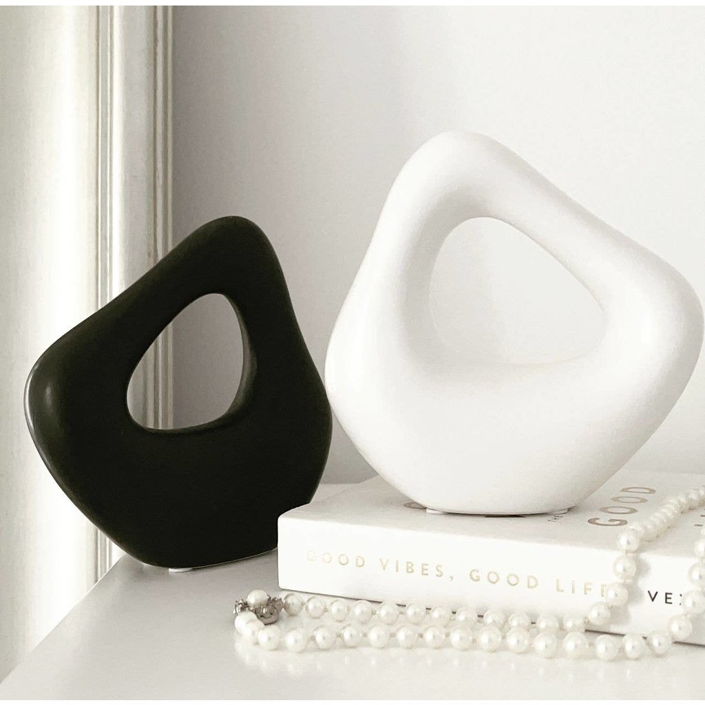 Faire Layla  - Matte White Sculpture