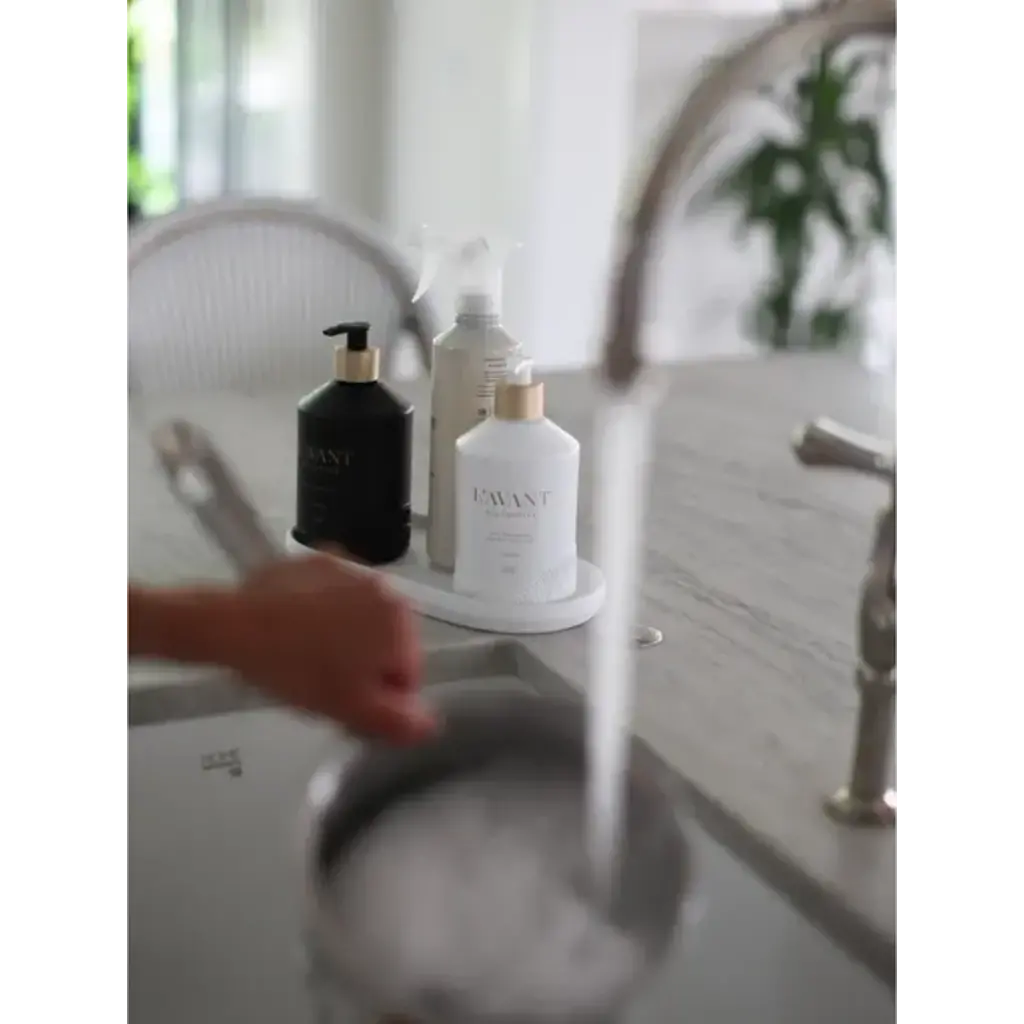 L'AVANT Collective Fresh Linen Dish Soap