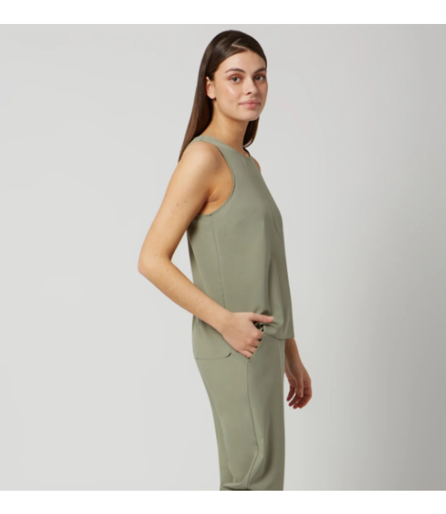 WOMEN'S FIG TANA SLEEVELESS TOP