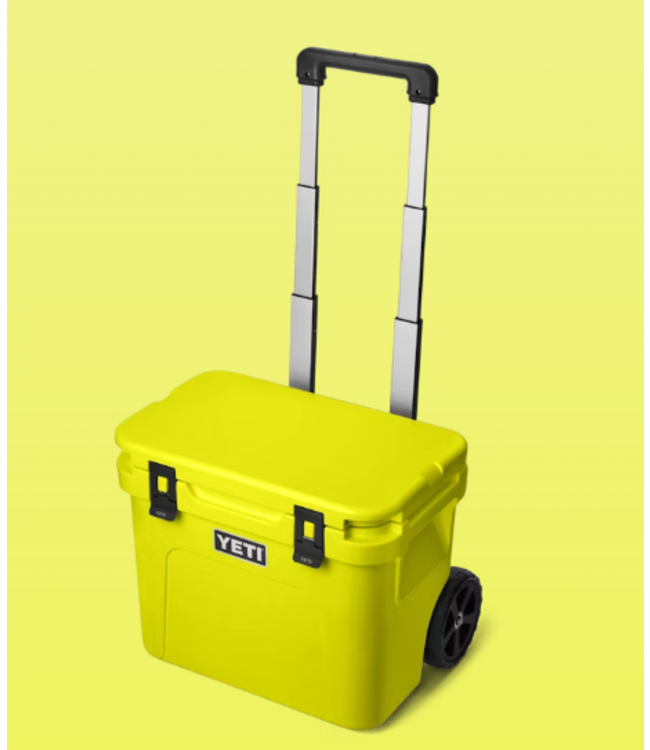 YETI ROADIE 32 WHEELED COOLER
