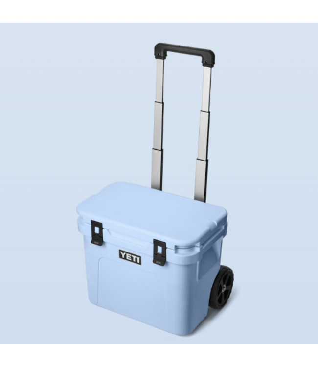 YETI ROADIE 32 WHEELED COOLER