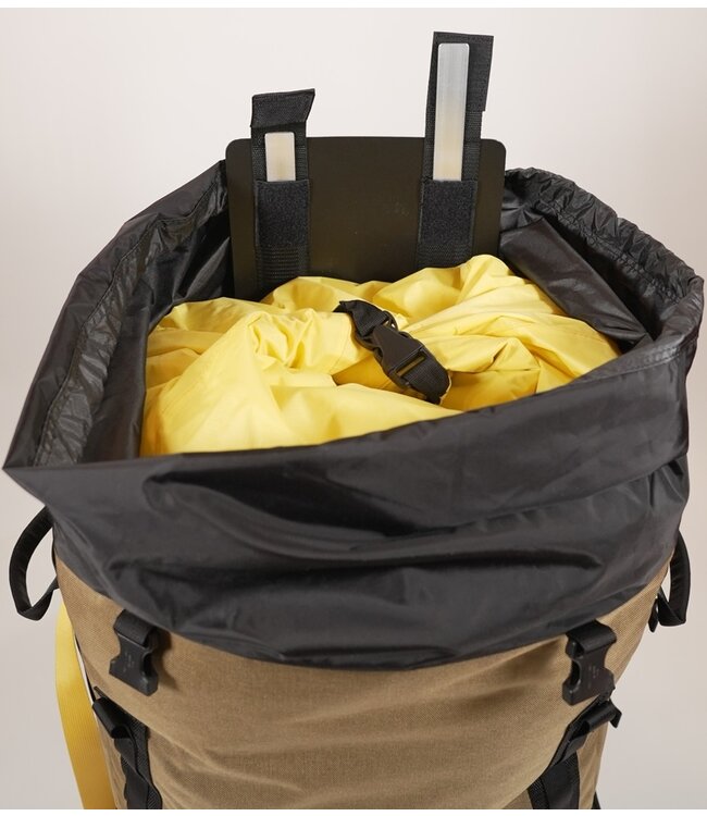 RECREATIONAL BARREL WORKS PADDLER CANOE PACK