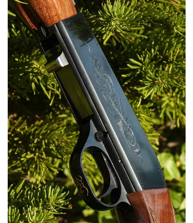 BROWNING SEMI-AUTO 22, GRADE I RIFLE