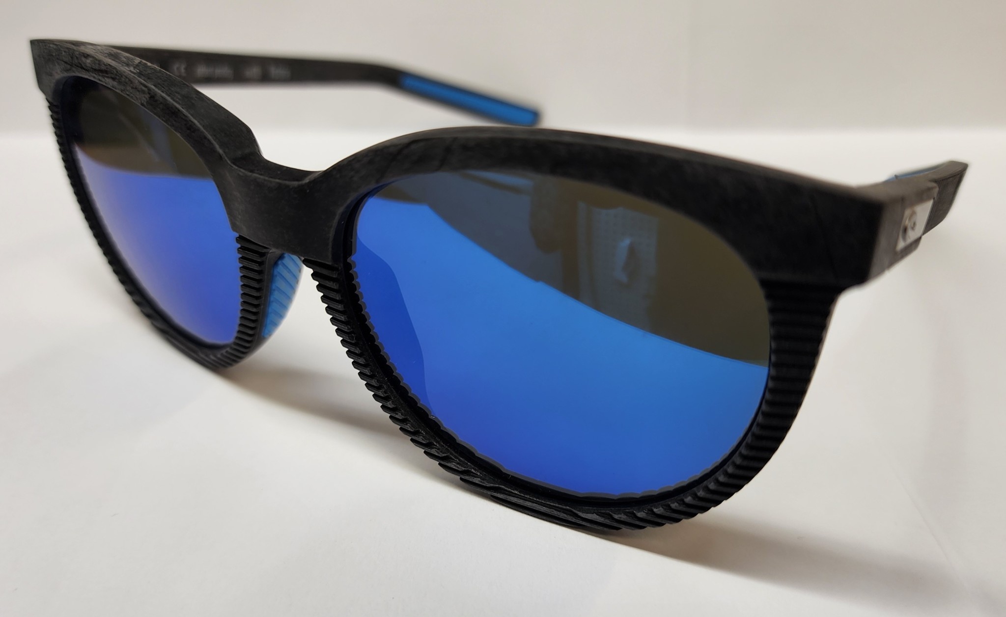 Costa Victoria Net Grey Blue Mirror Lens 580G