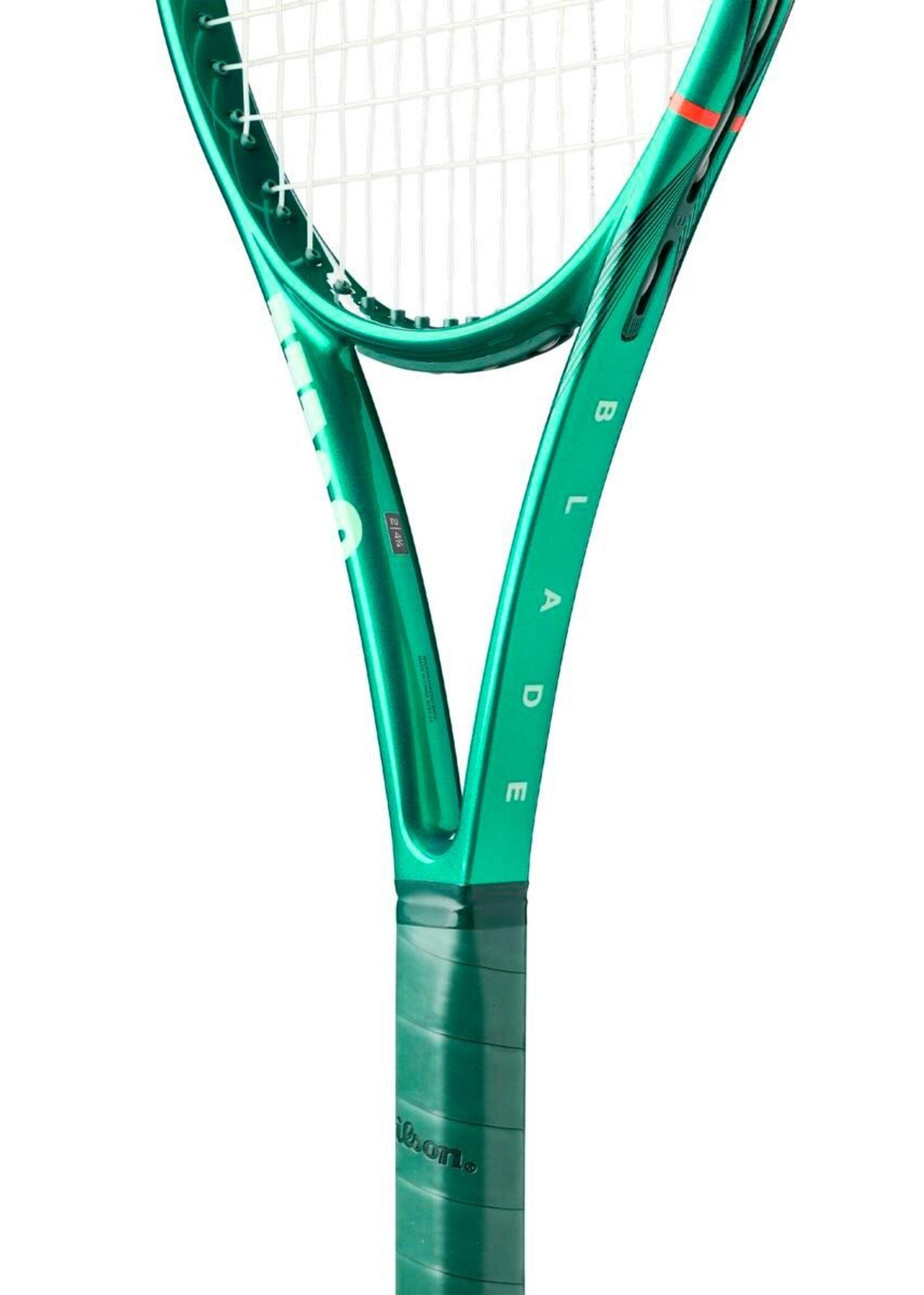 Wilson Wilson Blade 100UL V10 Tennis Racquet