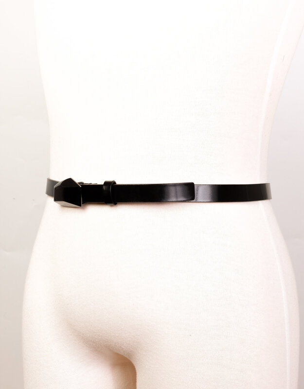 GUCCI BLACK PATENT LEATHER BELT W LOGO BUCKLE (SIZE 85/34)