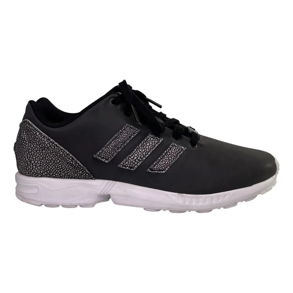 ADIDAS ZX FLUX W SNEAKERS (10 US) - CRTBLNCHSHP