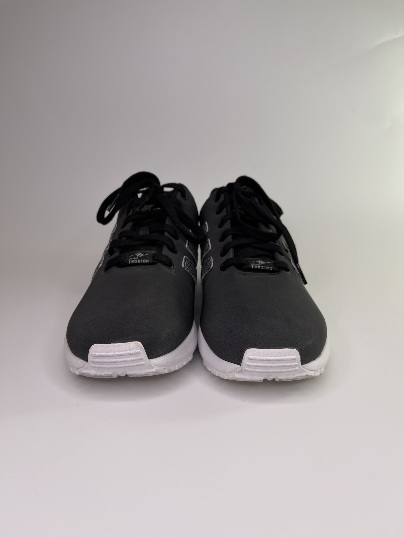 ADIDAS ZX FLUX W SNEAKERS (10 US) - CRTBLNCHSHP