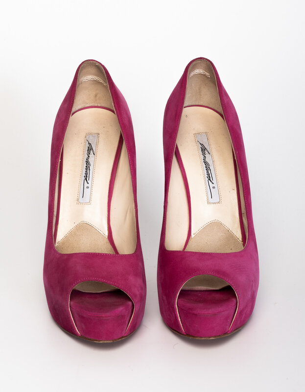 BRIAN ATWOOD BRIAN ATWOOD RASBERRY SUEDE POWER STUDDED PEEP TOE PUMPS (39 EU)